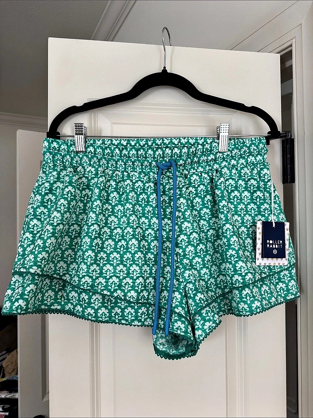 Roller Rabbit X Target Floral Athletic Shorts in Green & White Size Medium NWT